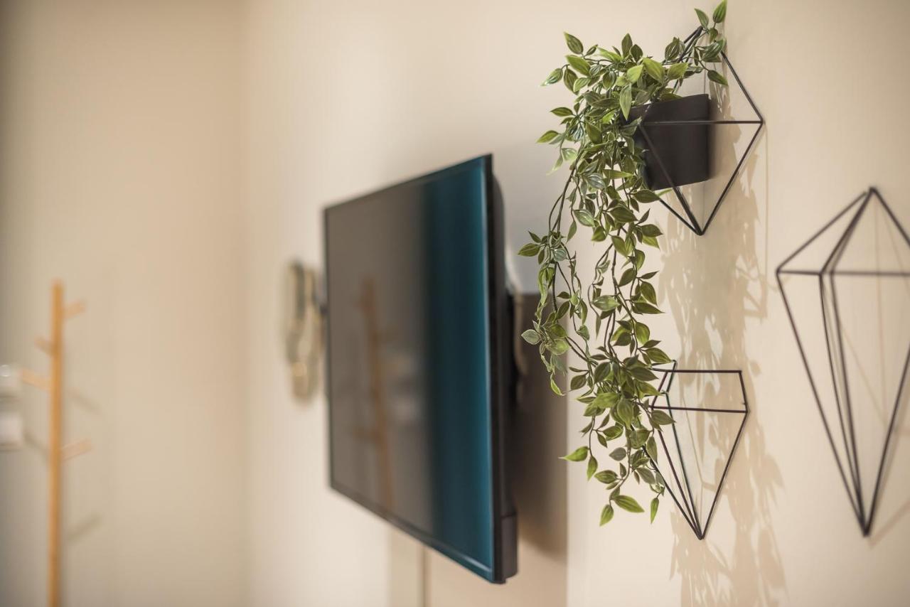 Elegant Mavili Suite By Cloudkeys Athens Exterior photo